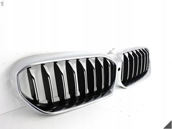 BMW 5 G30 G31 M5 F90 LCI Front Grill image 2