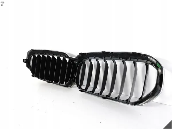 BMW 5 G30 G31 M5 F90 LCI Front Grill image 8