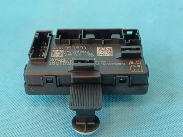 Module de porte avant gauche Audi Q8 e-tron 55 Quattro 4M0959593J image 3