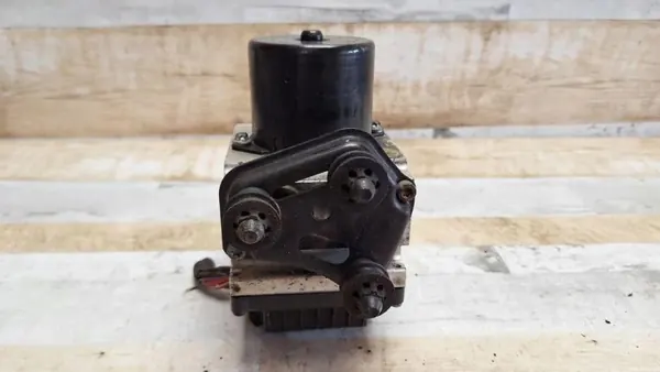 ABS-pump OEM 3C0614095E för VW Passat B6 2.0L Diesel image 3