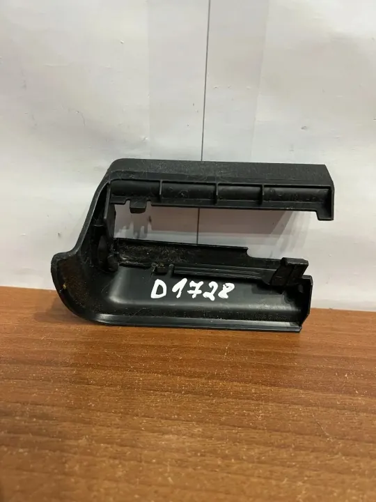 Peças de acabamento Mercedes-Benz D1728 - Usadas image 3