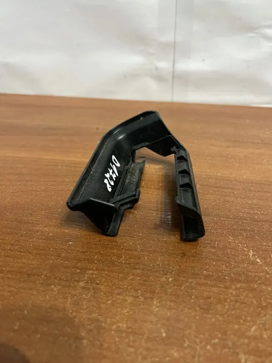 Peças de acabamento Mercedes-Benz D1728 - Usadas image 4