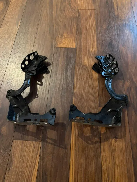 Charnière de Capot Mercedes W213 OEM A2138800228 image 2