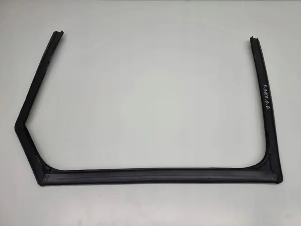 Fönsterpackning höger bakdörr Jaguar F-Pace 2018 OEM HX8325766A image 6