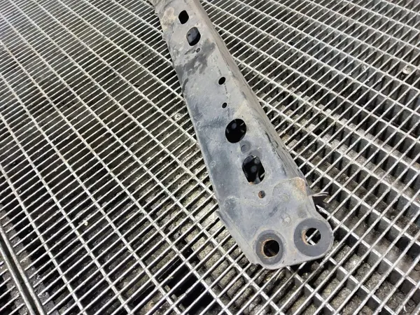 Suporte cinto dianteiro direito OEM SKE56703 image 6