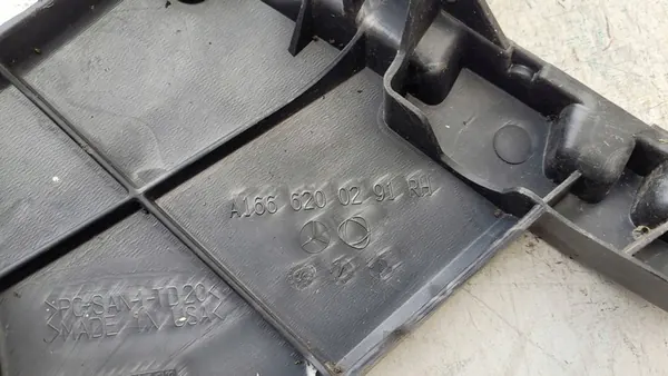 Mercedes ML 166 Right Mounting Nozzle 1666200291 image 8