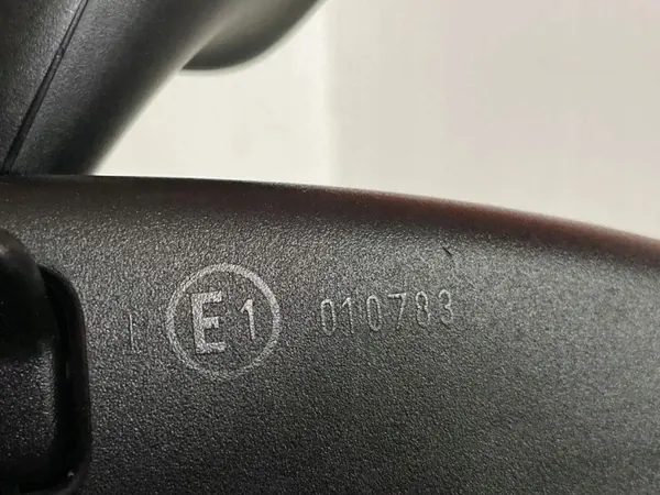 Rétroviseur central avant Skoda Superb OEM E1010783 image 2