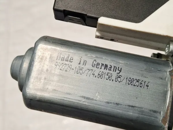 OEM 1K0959701K Régulateur Vitre Avant Gauche VW Passat image 3