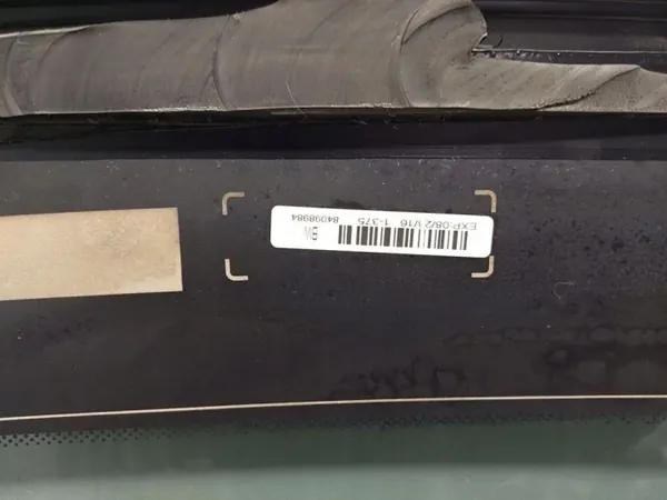 OEM 84098984 Takalasitikka Camaro VI 2018 image 4