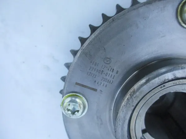 Nokka-akselin vaihdevaihde OEM PEDD124Y0 Mazda 1.5 SkyActiv image 4