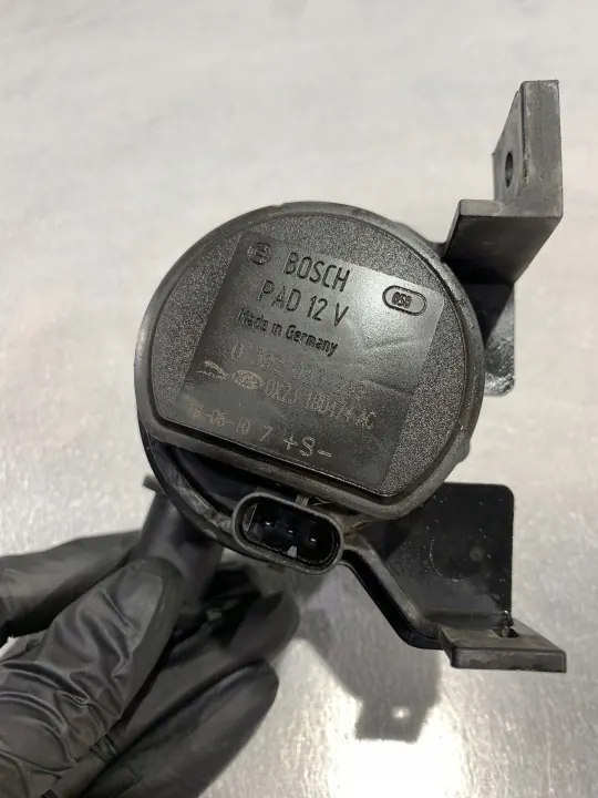 Jaguar F-Pace Vattenpump OEM FBZ19049 - Begagnad image 5