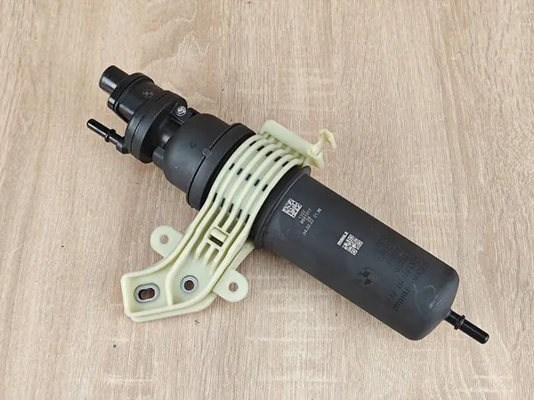 Filtre de Chauffage Carburant BMW G26 2.0D 8582273 image 1