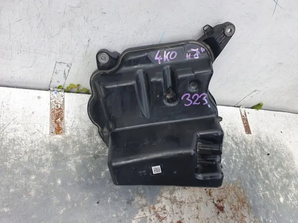 AdBlue-tank Audi A6 C8 OEM 4K0131878J image 4