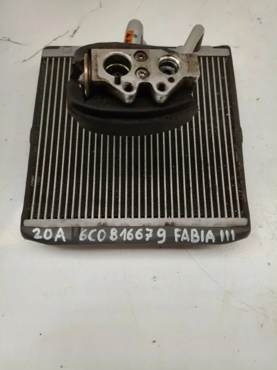 Skoda Fabia MK3 Noyau Chauffage AC 6C0816679 image 2
