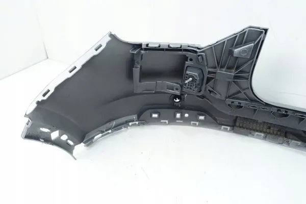 Audi Q2 81A S-Line takapuskuri OEM 81A807511B image 5