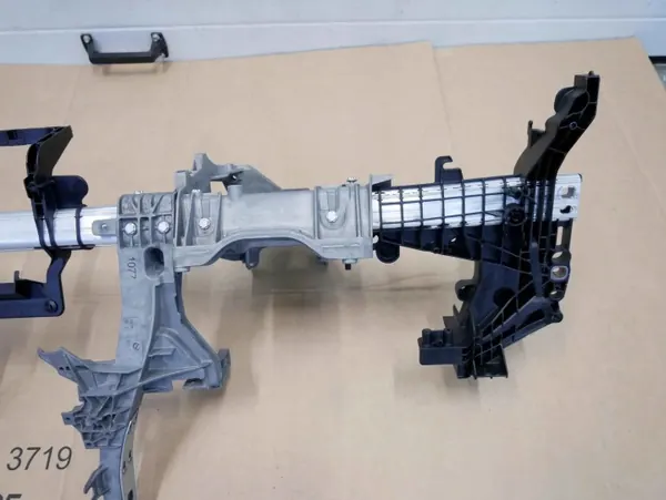 Poutre de support console OEM A2136800155 Mercedes Classe E image 5