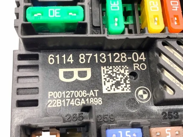Säkringslåda OEM 8713128 för BMW G30 Sedan image 3
