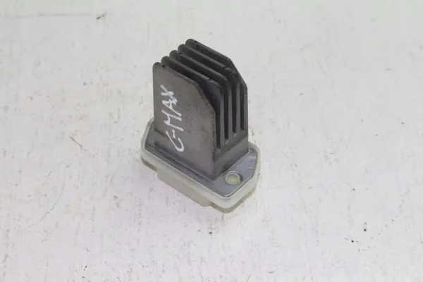 Nissan Juke lämmityspuhaltimen rele OEM A17745A0010000 image 3