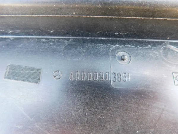 Mercedes Vito II W639 2.2 CDI Ilmansuodattimen Kotelo OEM A0000903851 image 4