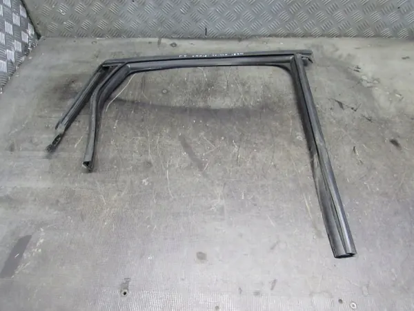 Türdichtung Rahmen Vorne Rechts OEM 31278541 Volvo V40 image 2