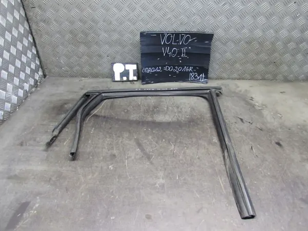 Türdichtung Rahmen Vorne Rechts OEM 31278541 Volvo V40 image 10