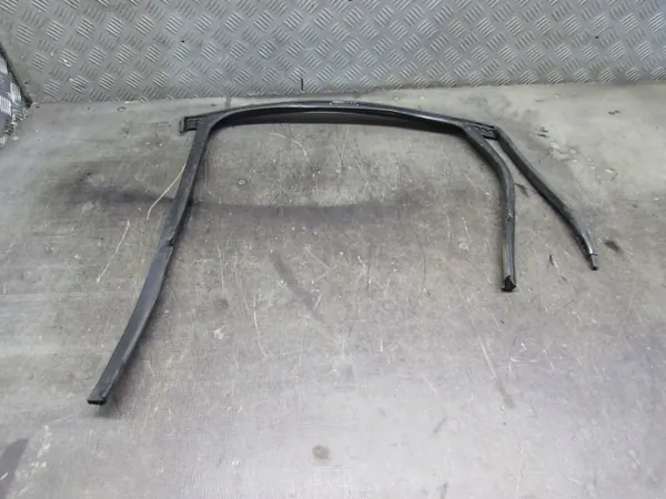 Türdichtung Rahmen Vorne Rechts OEM 31278541 Volvo V40 image 4