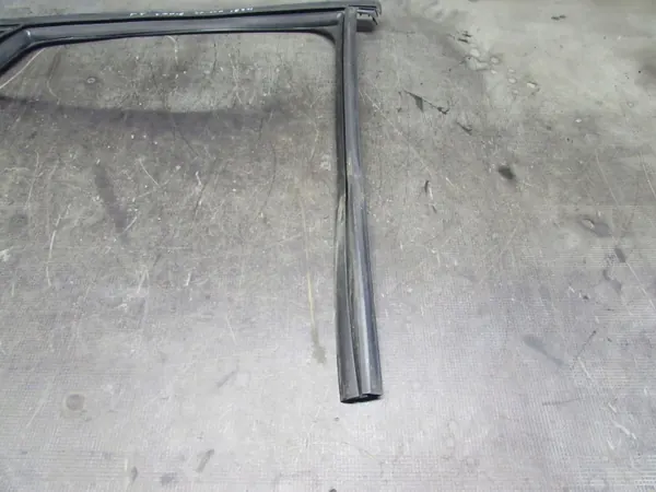 Türdichtung Rahmen Vorne Rechts OEM 31278541 Volvo V40 image 8