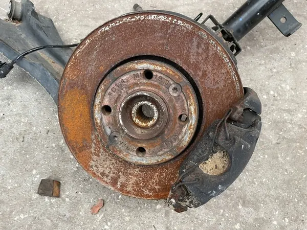 Snodo Ammortizzatore Destro Anteriore Renault Clio IV image 2