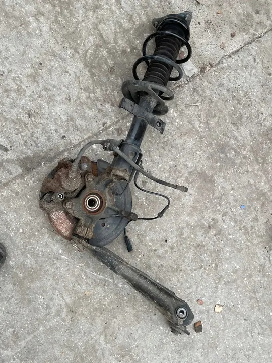 Snodo Ammortizzatore Destro Anteriore Renault Clio IV image 7