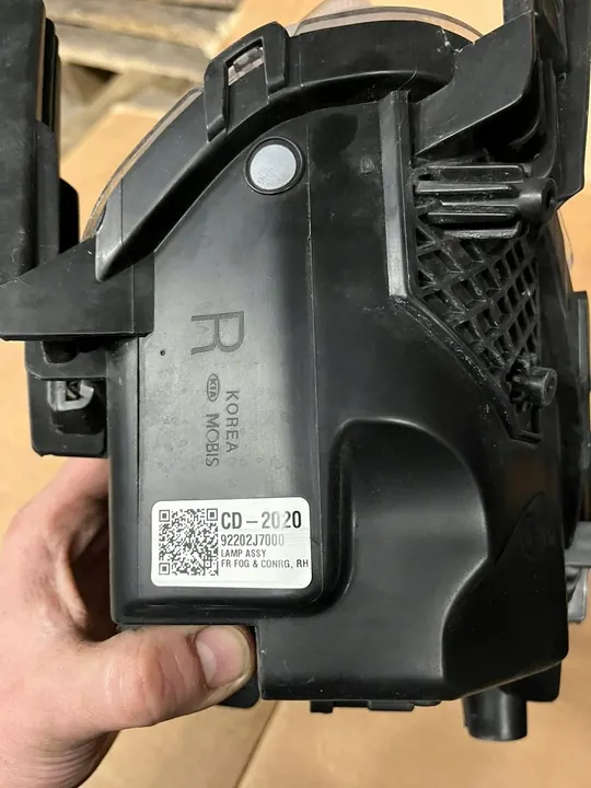 Halógeno Direito Frontal Kia Ceed III LED 92202J7000 image 3