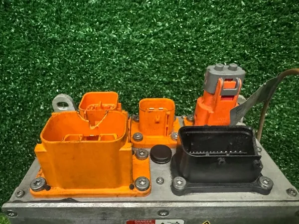 Chargeur OBC 7.2kW Porsche Cayenne 92A Hybride 5QE915681 image 3