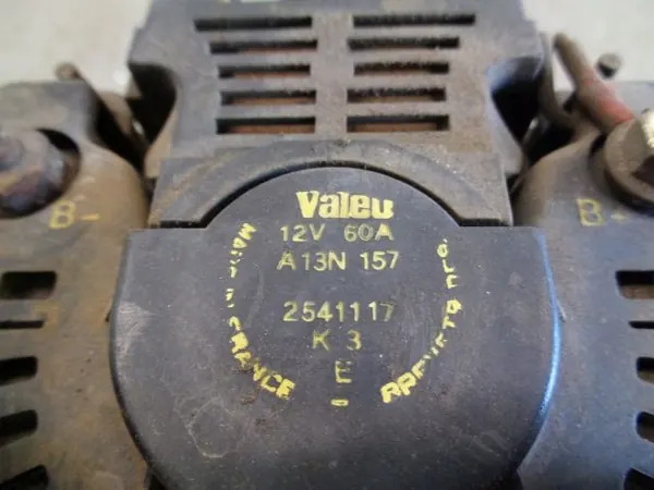 RENAULT CLIO 95 1.2B Alternator A13N157 image 4