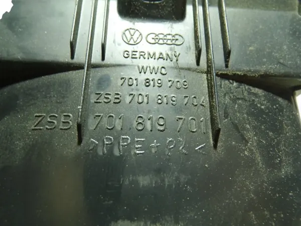 VW dashboard luchtrooster OEM 701819709 image 3