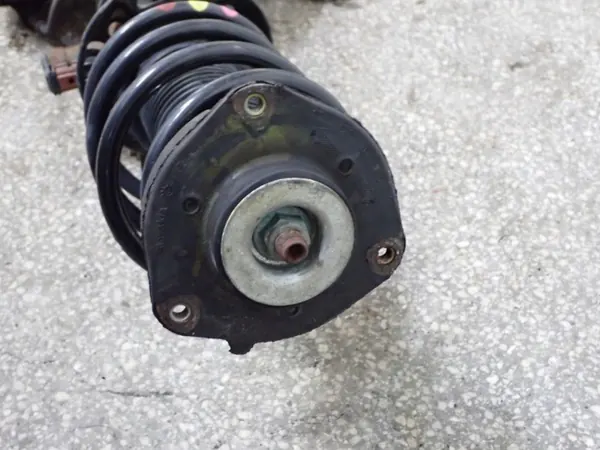 Pivot de direction droit OEM 1T0413031HC VW Scirocco image 3