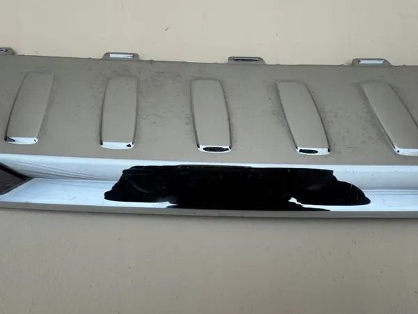 Mercedes GL X166 Bakre Stötfångare Kromlist OEM A1668840190 image 3