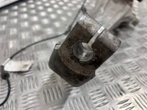 Framhjulsnav höger sida OEM 00505631260 Alfa Romeo image 3