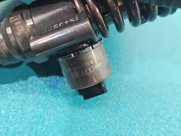 Bomba lavaparabrisas testada OEM 0414720403 para 2.0 TDI image 3
