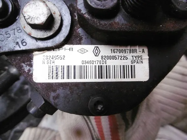 Hochdruckkraftstoffpumpe Dacia Duster 2014 OEM 167009788R image 2