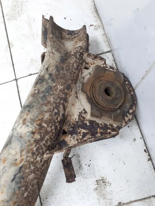 Ford Sierra Hinterfedern OEM ARA208522 - Gebraucht image 8