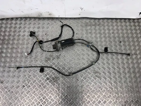 Toyota Mirai II Käsijarrumoduuli OEM 4631062010 image 2