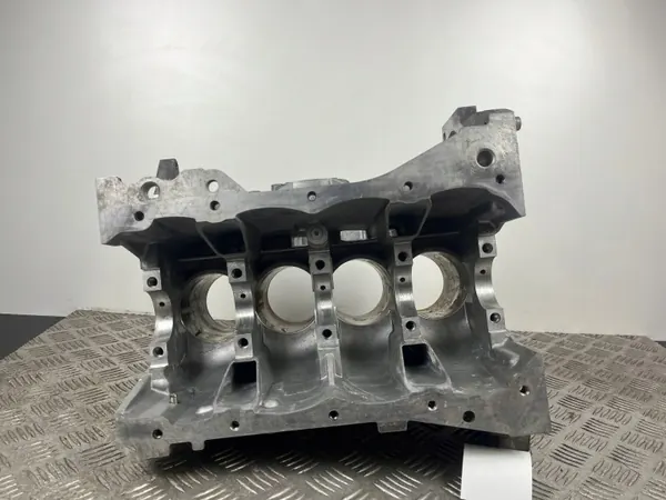 Ford motorblok OEM FOB7274 - Gebruikte staat image 6