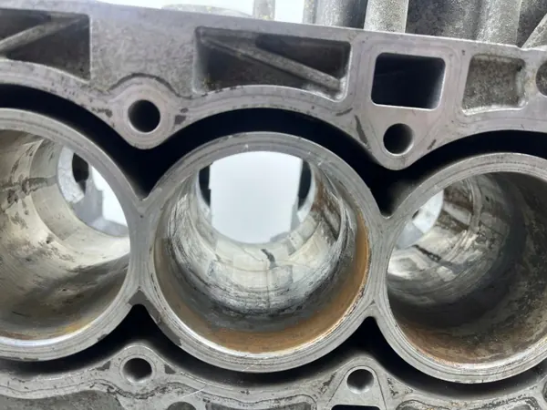 Ford motorblok OEM FOB7274 - Gebruikte staat image 8