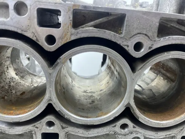 Ford motorblok OEM FOB7274 - Gebruikte staat image 9