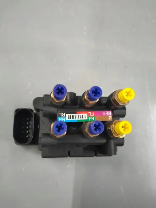 Audi Ventilverteiler-Satz OEM 4N0616013 image 2