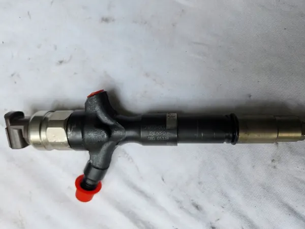 Toyota Injektor 23670-0L010 image 2