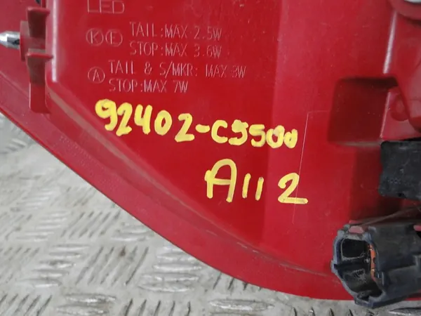 Lámpara Trasera Derecha Kia Sorento III 92402-C5500 image 6