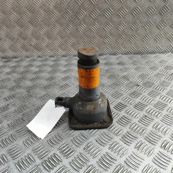 Macaco Nissan Patrol GR V Wagon Y61 2003 99550-VB005 image 2