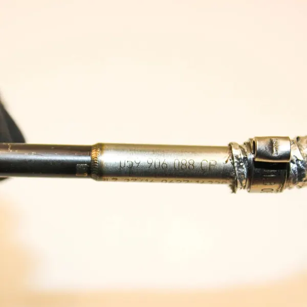 Oljetemperatursensor Audi A4 S4 B9 2016 OEM image 5