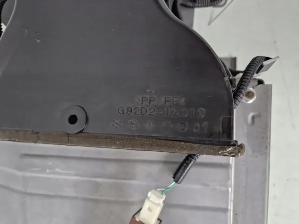 Toyota OEM G9520-01030 Akku Auris II:lle image 8