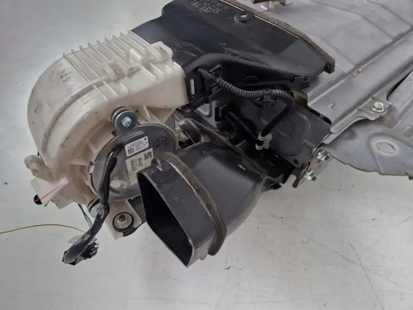 Toyota OEM G9520-01030 Akku Auris II:lle image 9